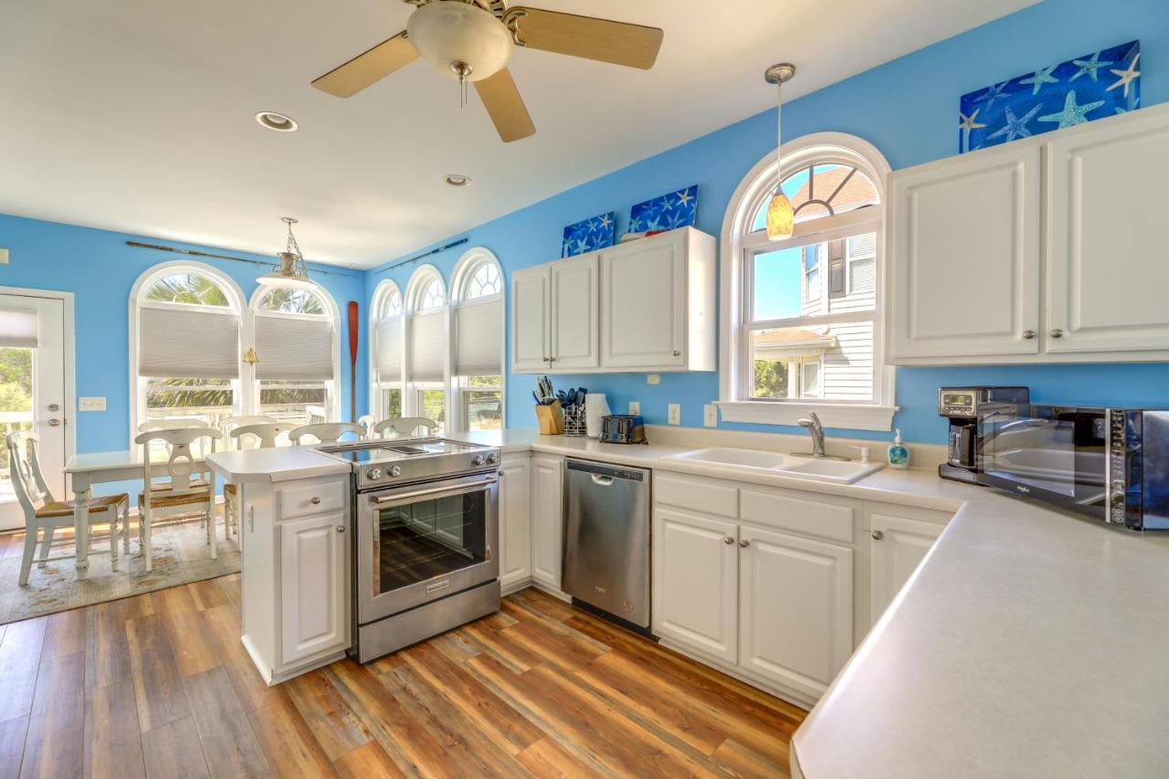 Waterfront Emerald Isle Home With Dock Access! Zewnętrze zdjęcie